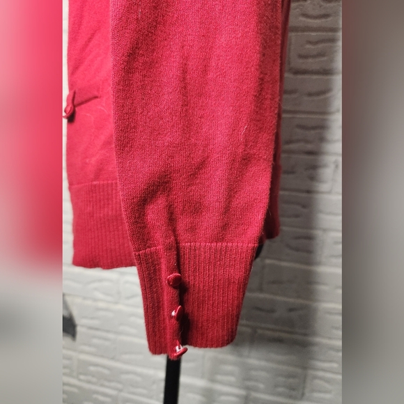 Cardigan with Button Details - Picture 3 of 8